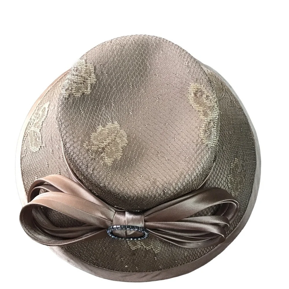 Vintage Ellie 100% wool shiny satin light brown lace derby tea hat